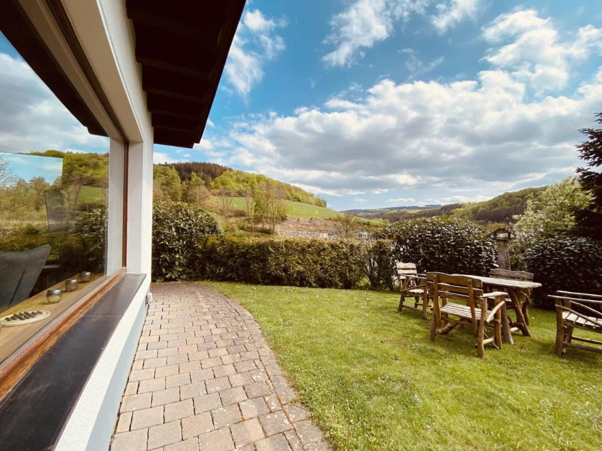 Ferienhaus Rothaarblick Schmallenberg Exteriör bild